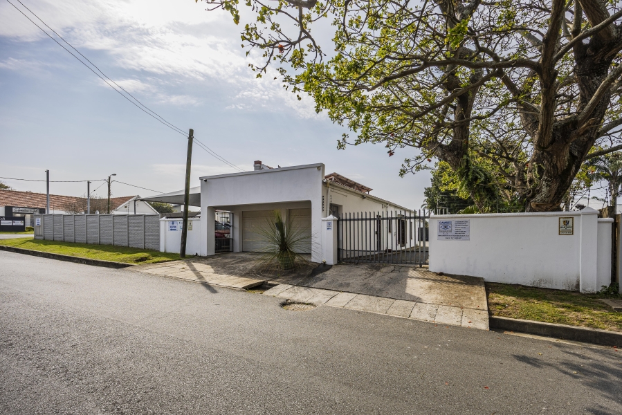 Commercial Property for Sale in Vincent Eastern Cape